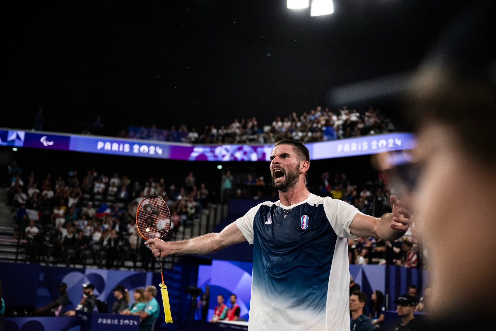 lucas-mazur-parabadminton-paris2024-joie-victoire lucas mazur parabadminton paris2024 joie victoire